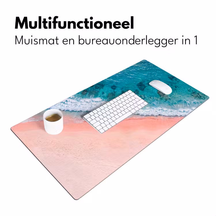 Strand - Oceaan - Golven - Roze Zand - Natuur Muismat XXL klein -sfeer4