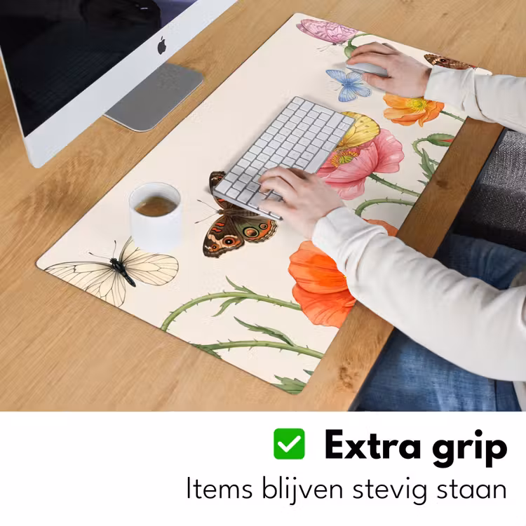 Vlinders - Klaprozen - Illustratie - Kleurrijk Muismat XXL klein -sfeer3