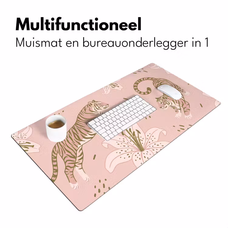 Kat - Springend - Bloemen - Abstract - Roze Muismat XXL klein -sfeer4