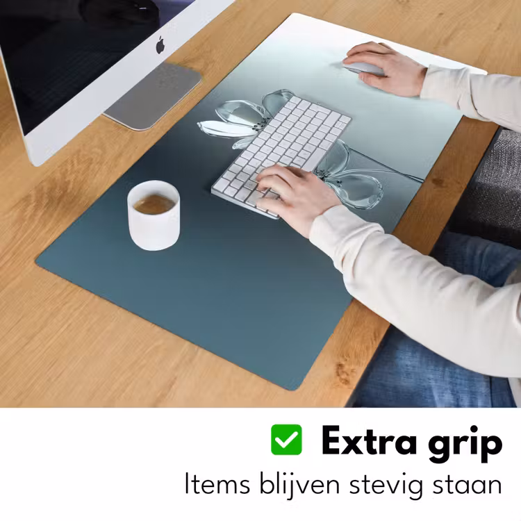 Kristal - Bloemen - Grijs Muismat XXL klein -sfeer3