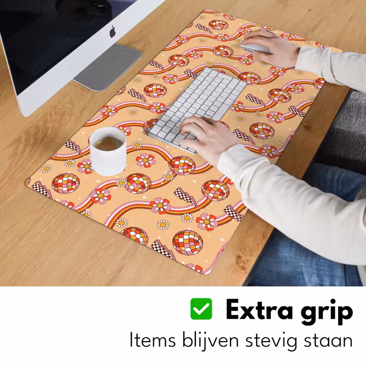 Disco - Patroon - Lijnen Muismat XXL klein 681 -sfeer3