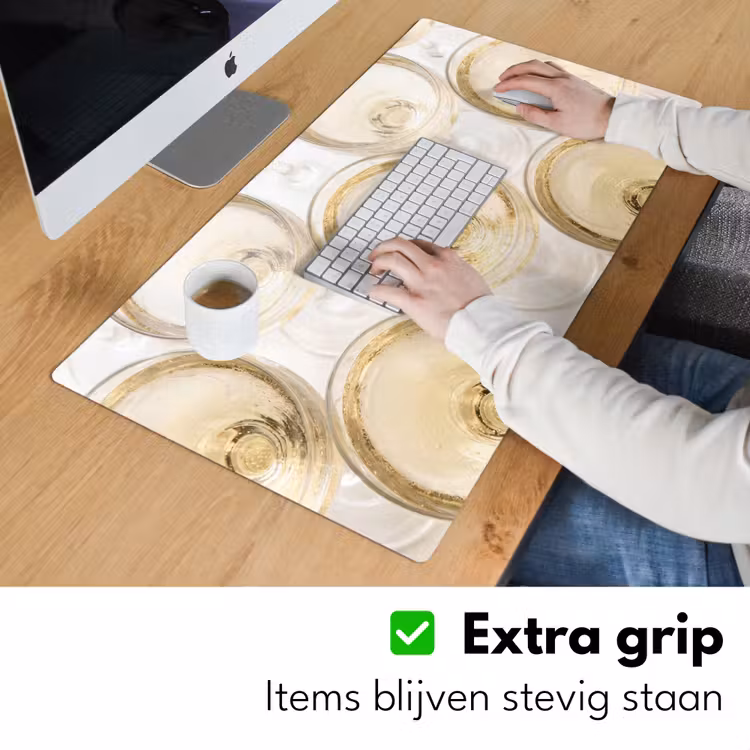 Drank - Glazen - Feest - Goud Muismat XXL klein -sfeer3