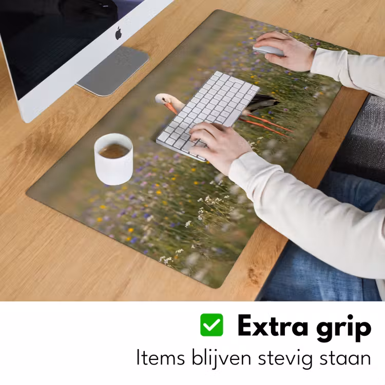 Ooienvaar - Bloemen - Weide - Kleurrijk Muismat XXL klein -sfeer3