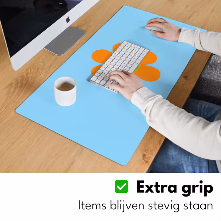 Bloem - Smiley - Kleurrijk Muismat XXL klein -sfeer3