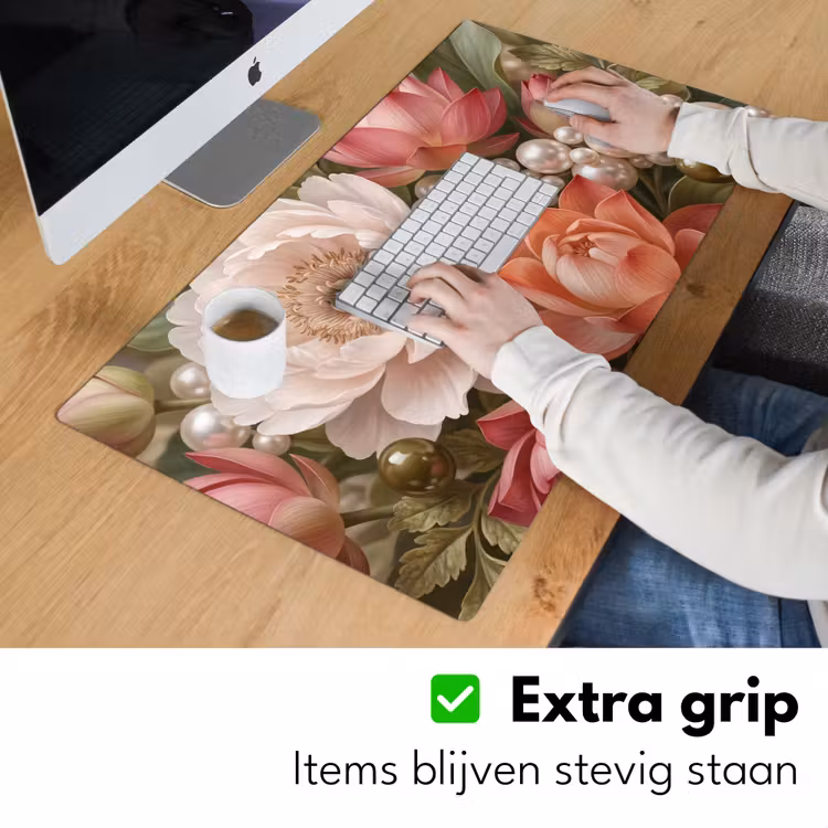 Bloemen - Parels - Elegant - Roze - Wit Muismat XXL klein -sfeer3
