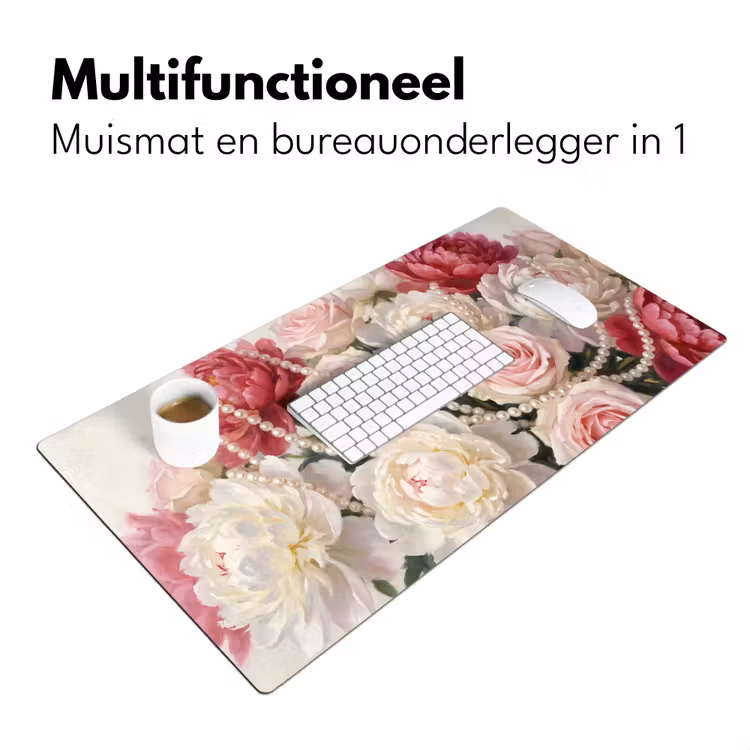 Bloemen - Parels - Romantiek - Klassiek - Roze Muismat XXL klein -sfeer4