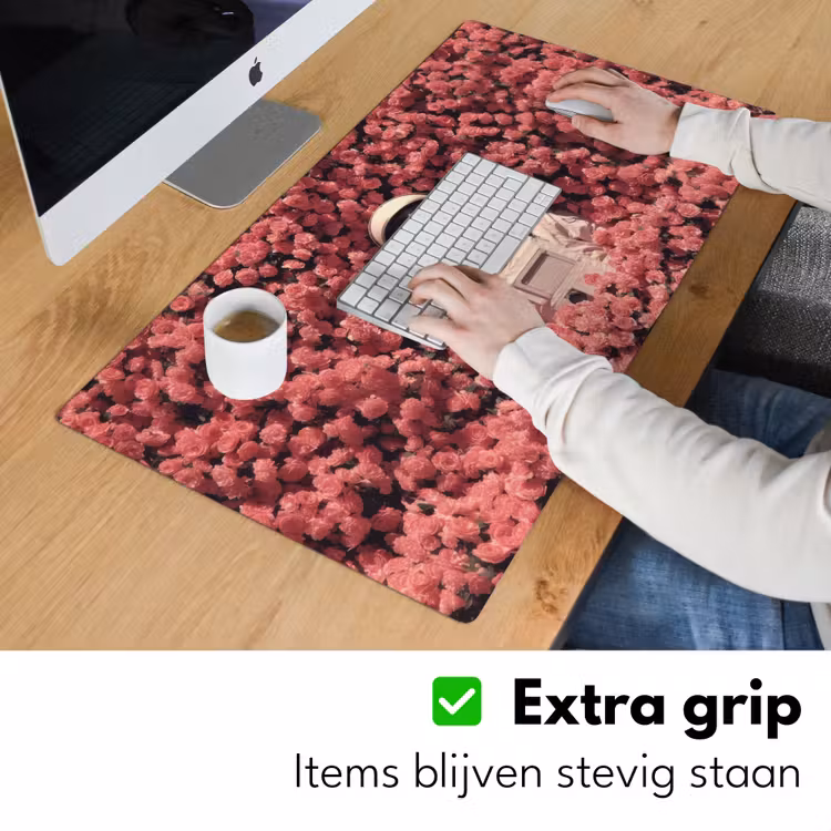 Bloemen - Roze - Astronaut Muismat XXL klein -sfeer3