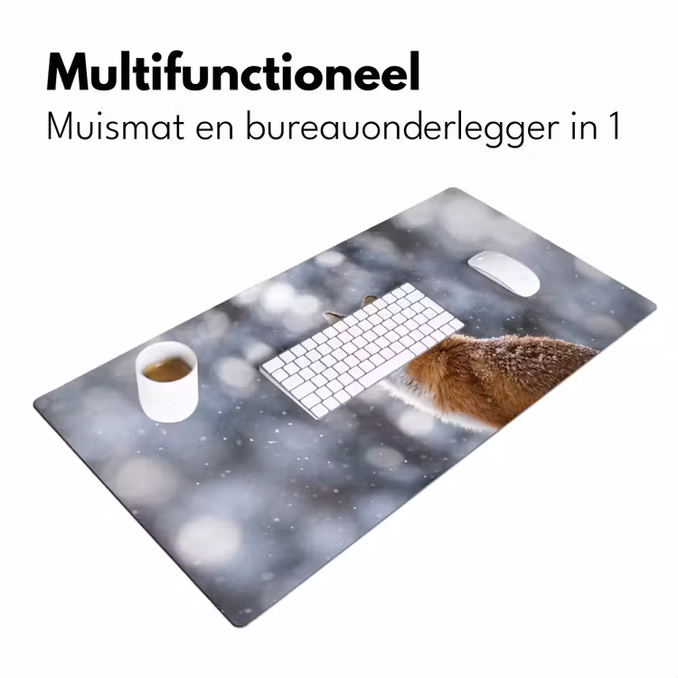 Vos - Sneeuwval - Portret - Winter - Sfeervol Muismat XXL klein -sfeer4