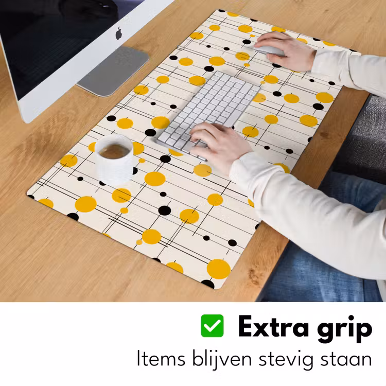 Geometrisch - Retro - Lijnen - Okergeel - Zwart Muismat XXL klein 681 -sfeer3