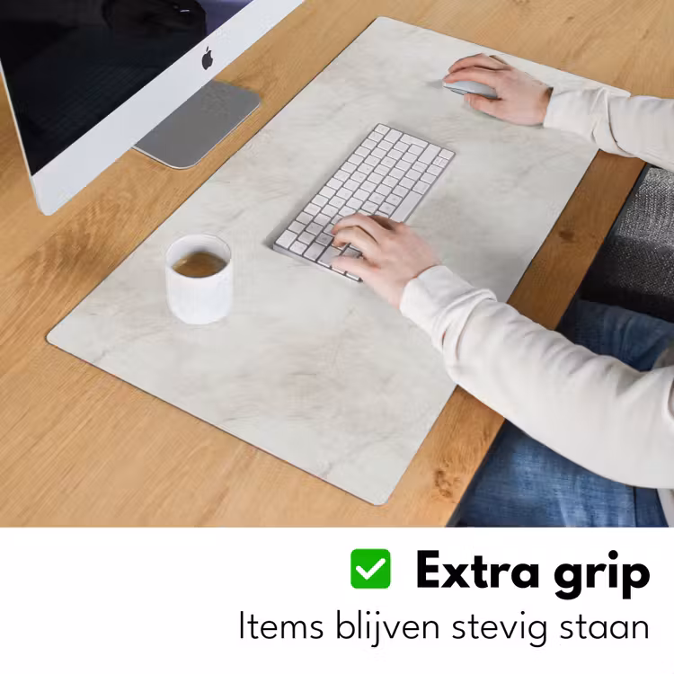 Grijs - Marmer - Aders Muismat XXL klein 681 -sfeer3