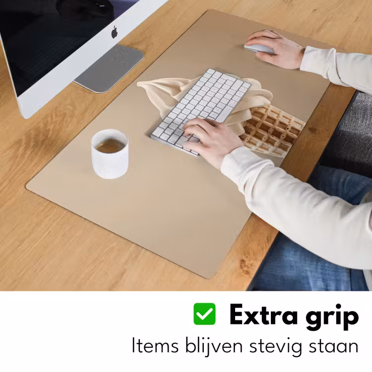 IJs - Softijs - Romig - Hoorntje - Beige Muismat XXL klein -sfeer3