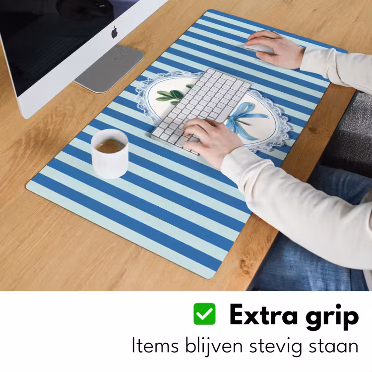 Illustratie - Bessen - Blauw - Strepen Muismat XXL klein -sfeer3
