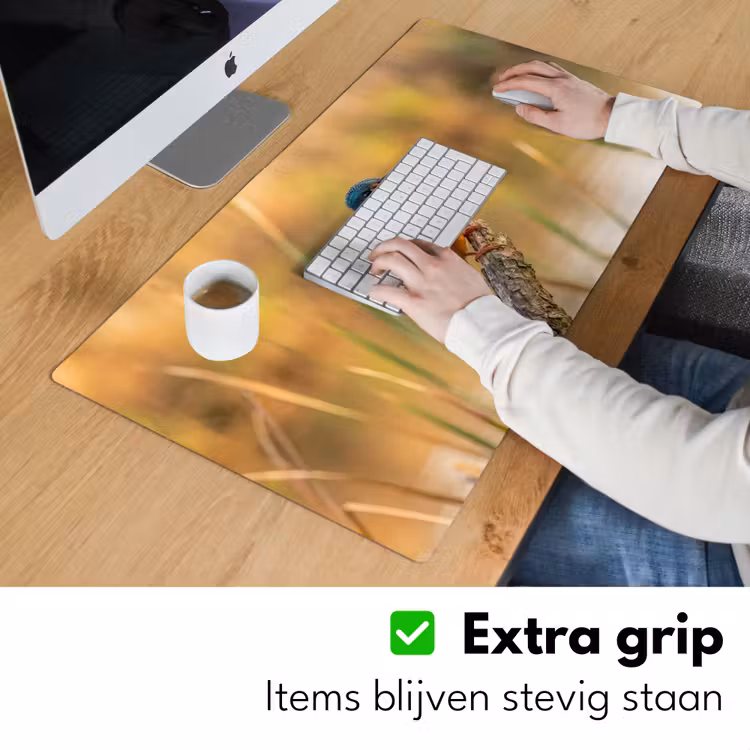 IJsvogel - Tak - Water - Kleurrijk - Levendig Muismat XXL klein -sfeer3