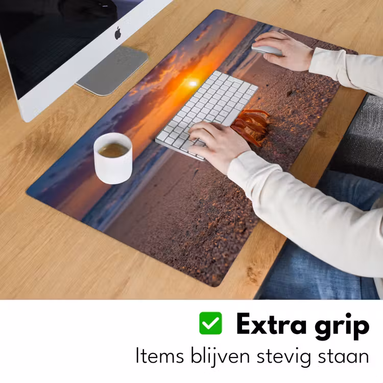 Kreeft - Strand - Natuur - Zonsondergang - Oranje Muismat XXL klein -sfeer3