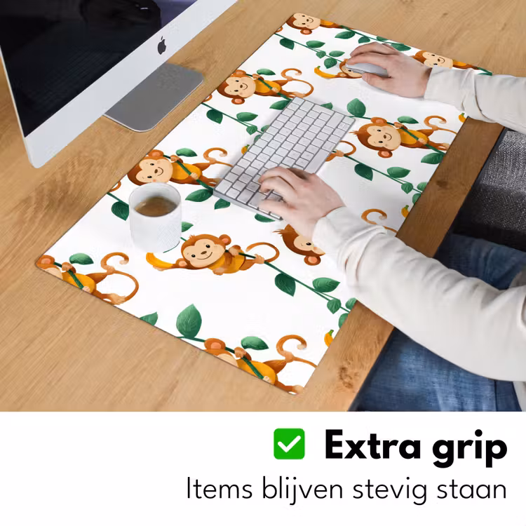 Apen - Lianen - Kleurrijk Muismat XXL klein 681 -sfeer3
