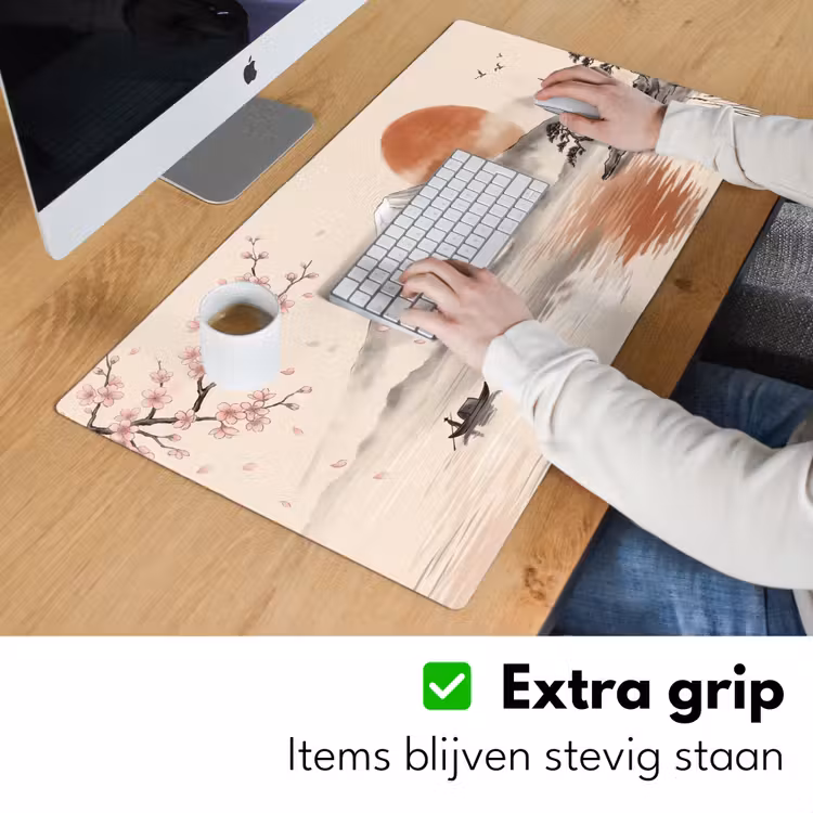 Bergtop - Meer - Bloesem Muismat XXL klein -sfeer3