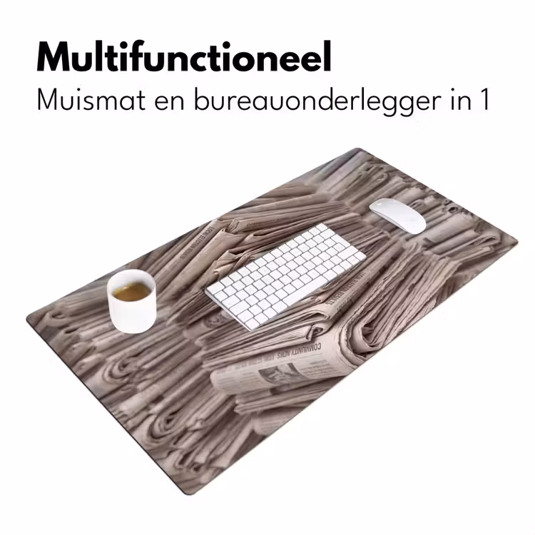Kranten - Stapel - Nieuws - Vintage - Beige Muismat XXL klein -sfeer4