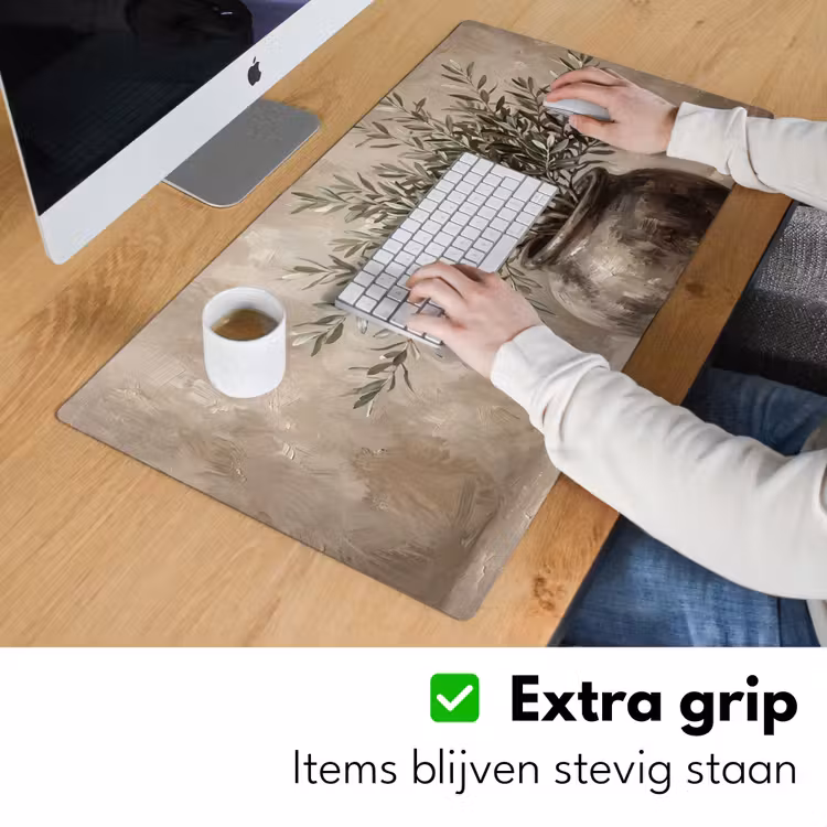 Olijfplant - Aardenpot - Abstract - Beige Muismat XXL klein -sfeer3