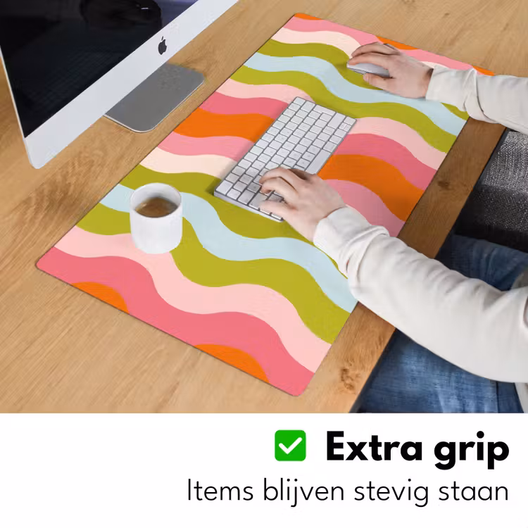 Banen - Golven - Kleurrijk - Verticaal Muismat XXL klein -sfeer3