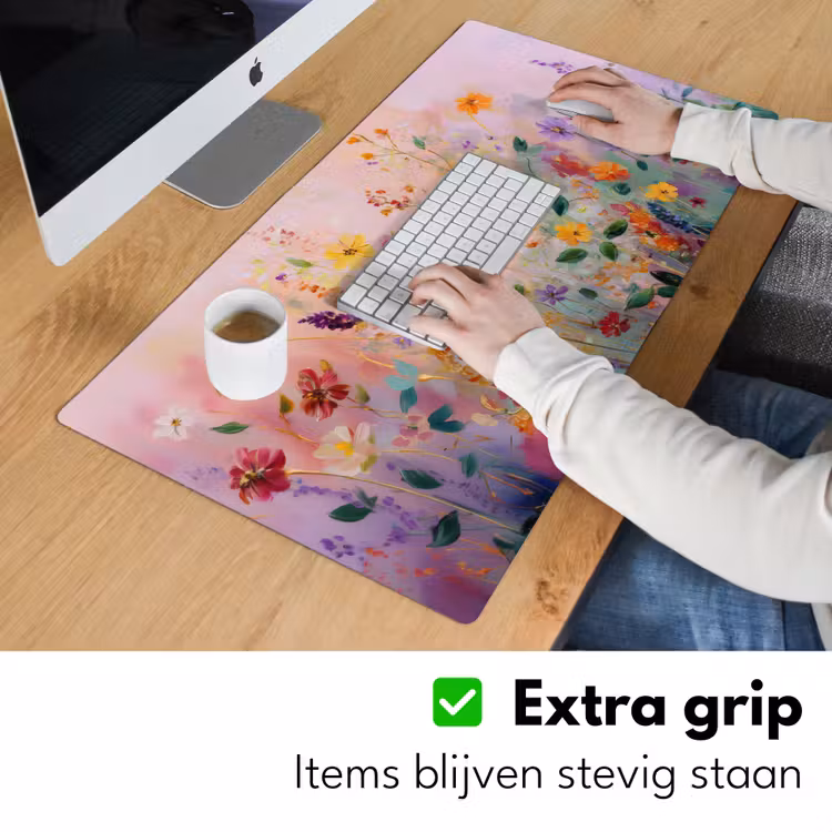 Schilderij - Bloemen - Abstract - Kleurrijk Muismat XXL klein -sfeer3