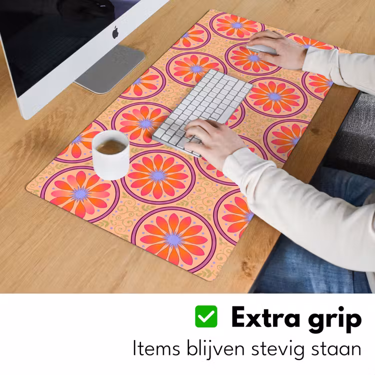 Patroon - Bloemen - Decoratief - Kleurrijk - Modern Muismat XXL klein -sfeer3