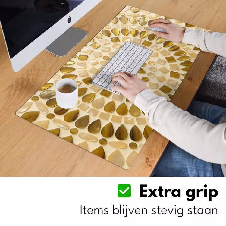 Patroon - Vormen - Mozaïek - Abstract - Goud Muismat XXL klein -sfeer3