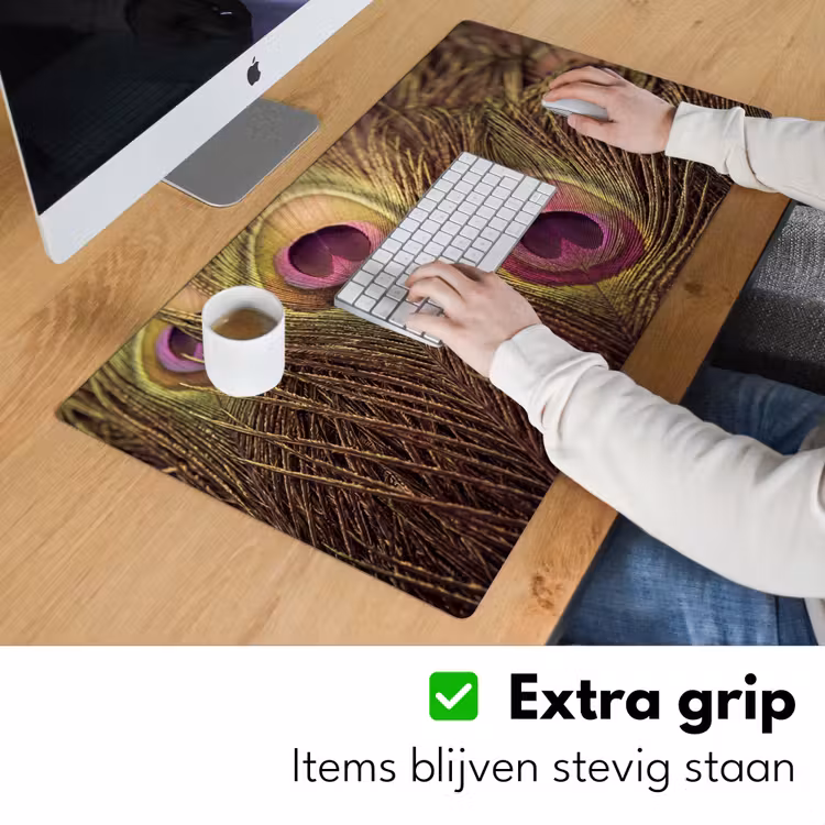 Pauw - Veren - Paars - Groen Muismat XXL klein -sfeer3