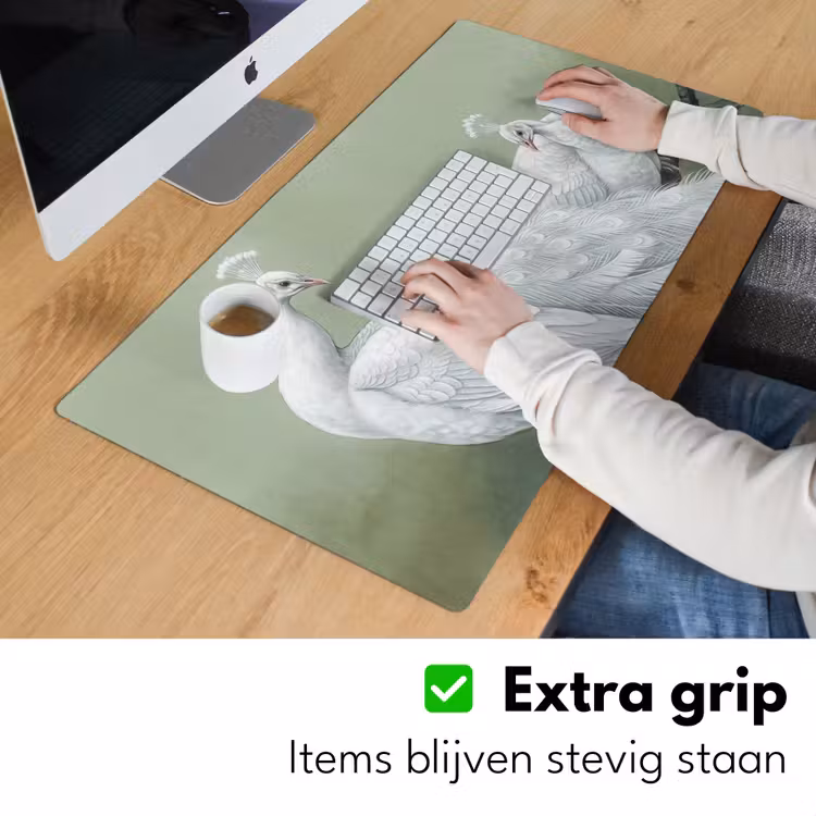 Pauwen - Wit - Natuur - Groen Muismat XXL klein -sfeer3