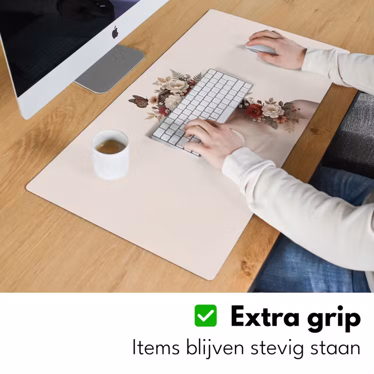 Portret - Bloemen - Cremé Muismat XXL klein -sfeer3