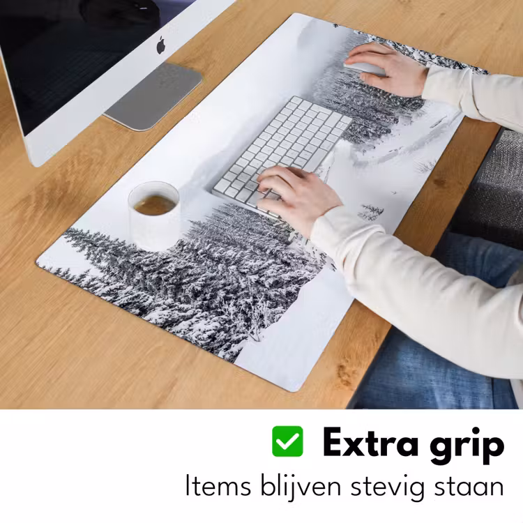 Rivier - Bevroren - Landschap - Winter Muismat XXL klein -sfeer3