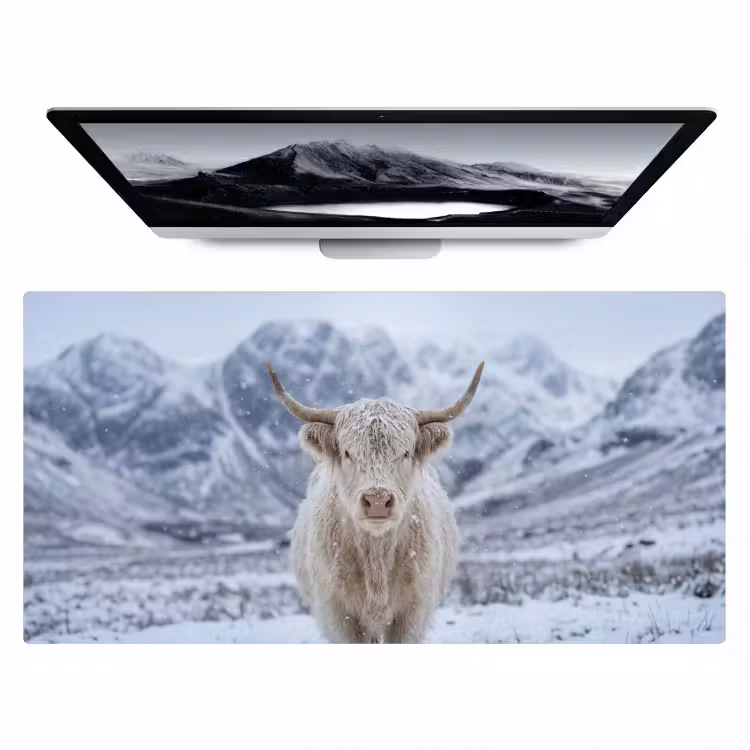 Schotse Hooglander - Sneeuw - Bergen - Winter Muismat XXL klein -zzz3d
