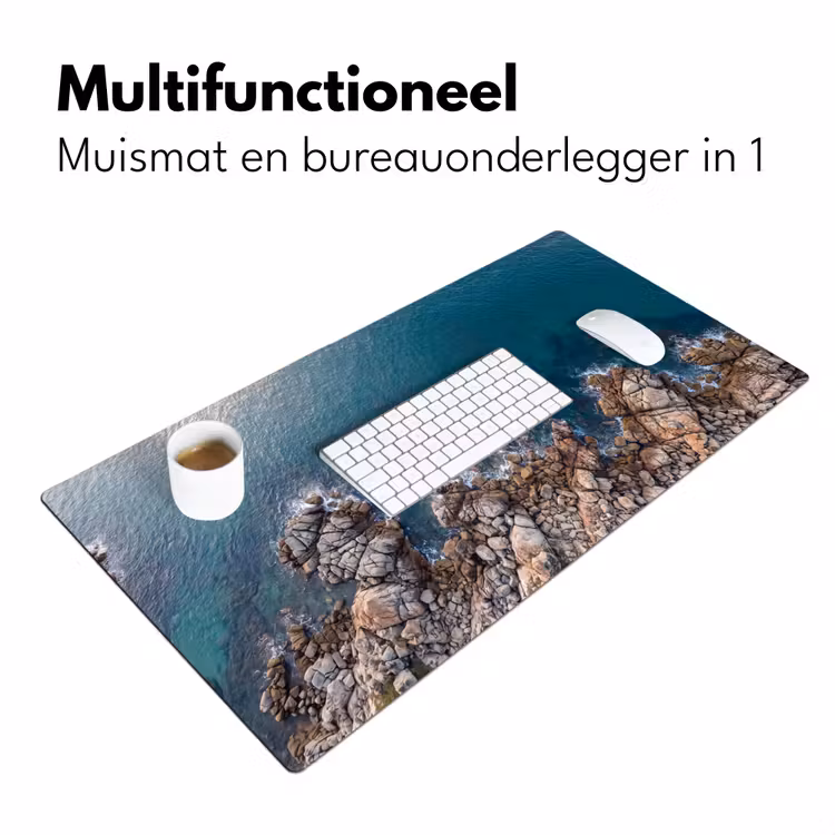 Zee - Kustlijn - Natuur - Abstract - Blauw Muismat XXL klein -sfeer4