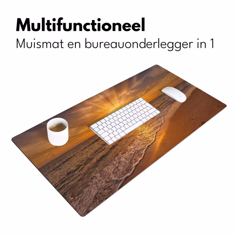 Zee - Zonsondergang - Golven - Kust - Oranje Muismat XXL klein -sfeer4