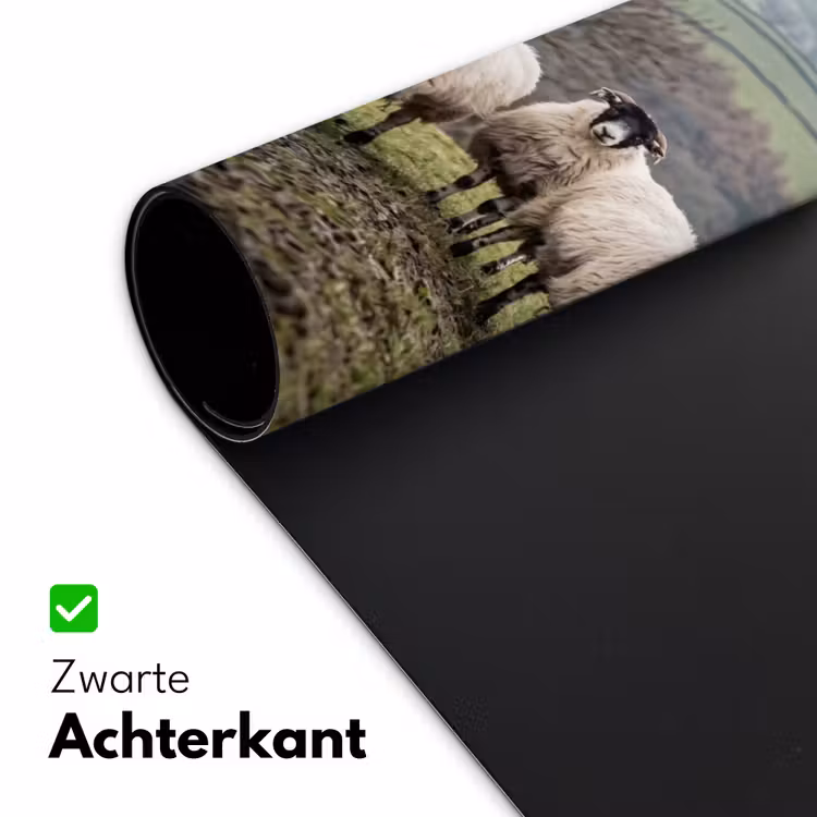 Schapen - Rij - Weide - Dieren - Platteland Muismat XXL klein -sfeer2