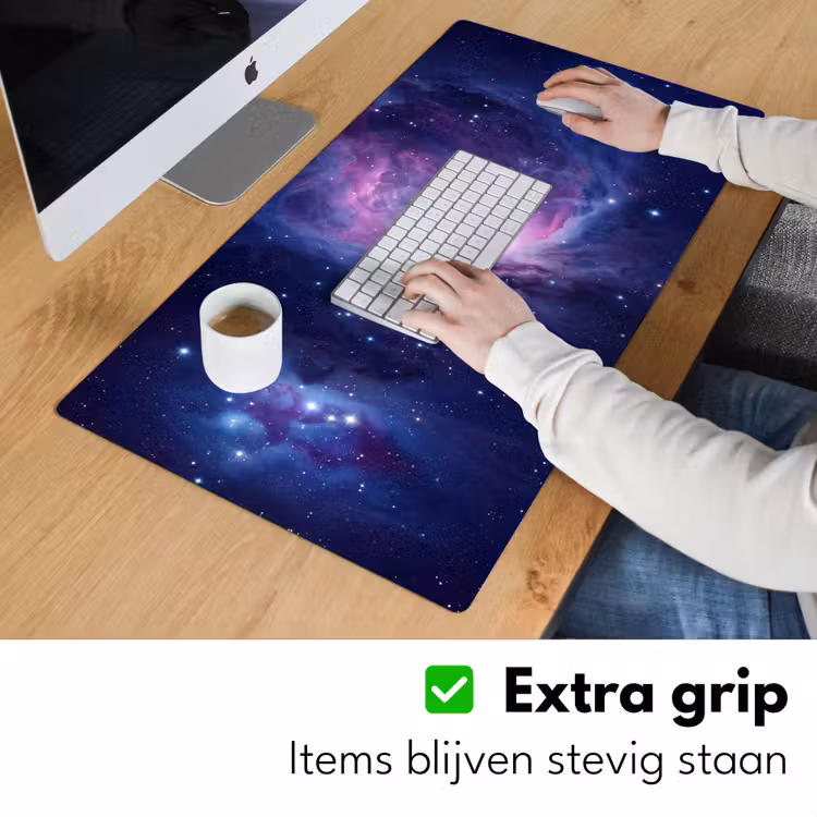 Ruimte - Sterren - Kleurrijk Muismat XXL klein -sfeer3