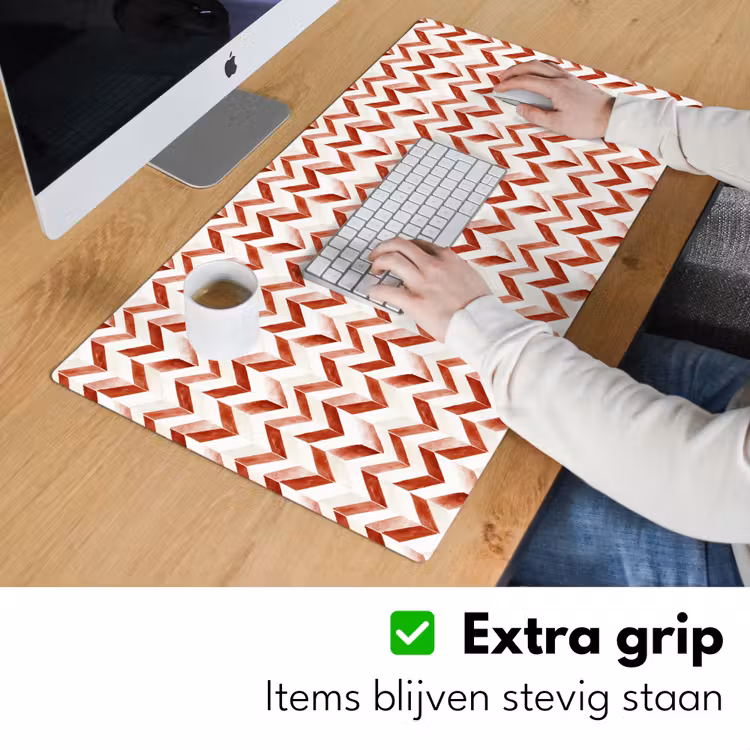 Strepen - Rood - Wit - Patroon Muismat XXL klein 681 -sfeer3