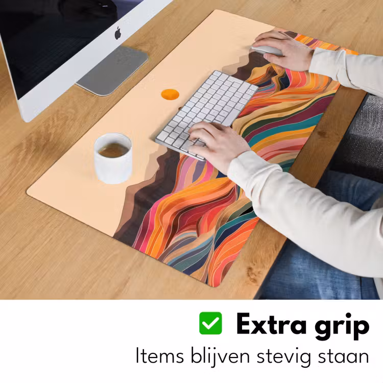 Zon - Kleurrijk landschap - Bergen Muismat XXL klein -sfeer3