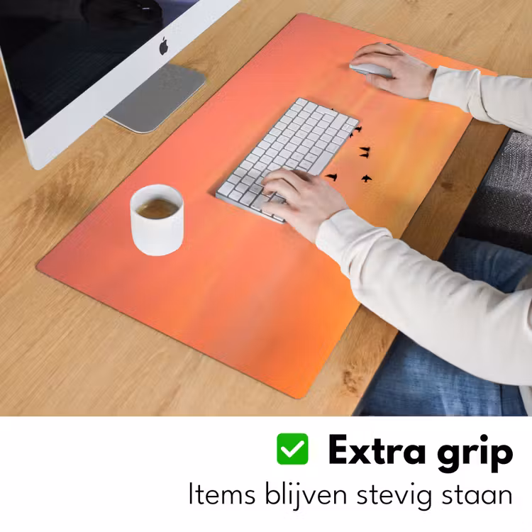 Zwerm - Vogels - Oranje Muismat XXL klein -sfeer3