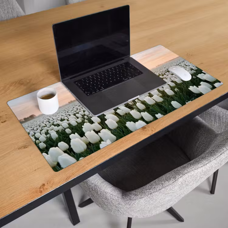 Tulpen - Landschap - Wit Muismat XXL klein -sfeer1