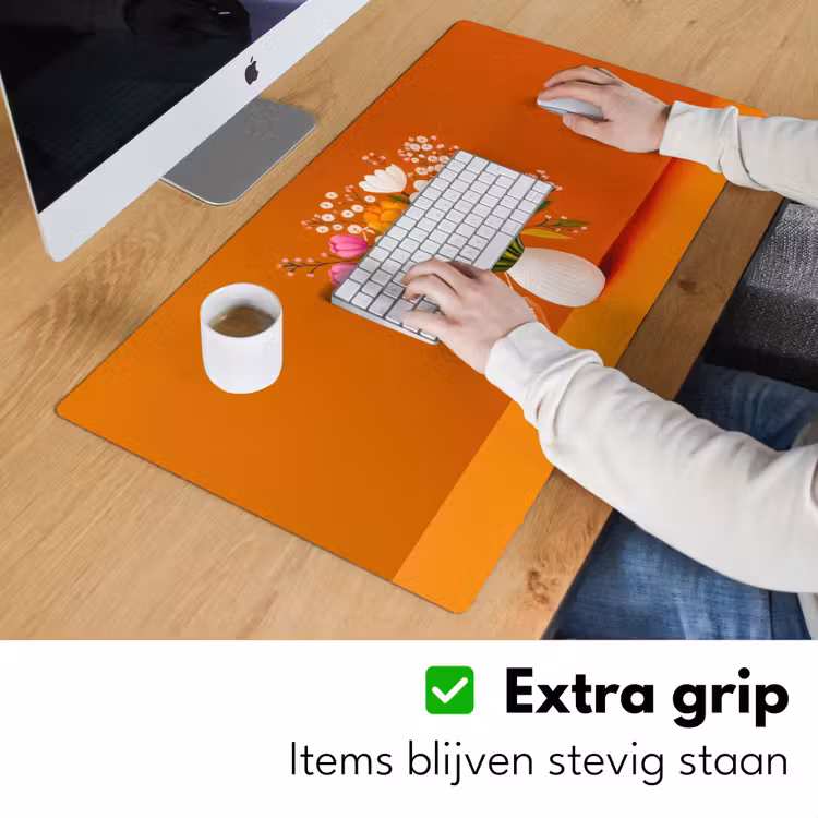 Vaas - Bloemen - Oranje Muismat XXL klein -sfeer3