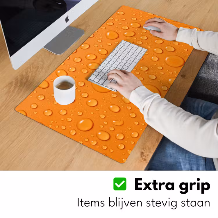 Water - Druppels - Oranje Muismat XXL klein -sfeer3
