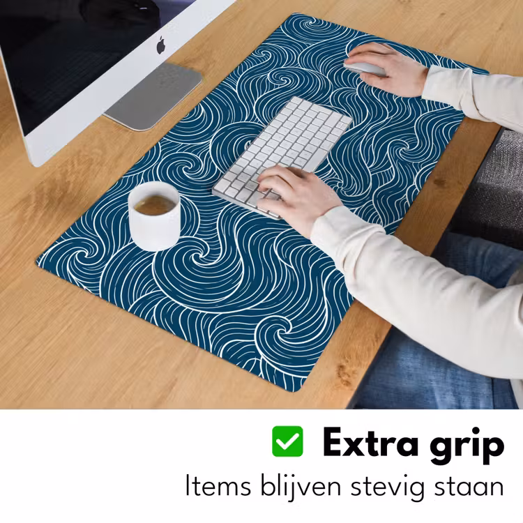 Golven - Spiraal - Water - Abstract - Blauw Muismat XXL klein -sfeer3