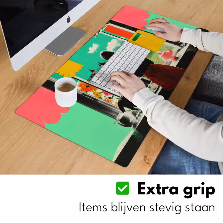 Vrouw - Keuken - Katten - Doorkijk Muismat XXL klein -sfeer3