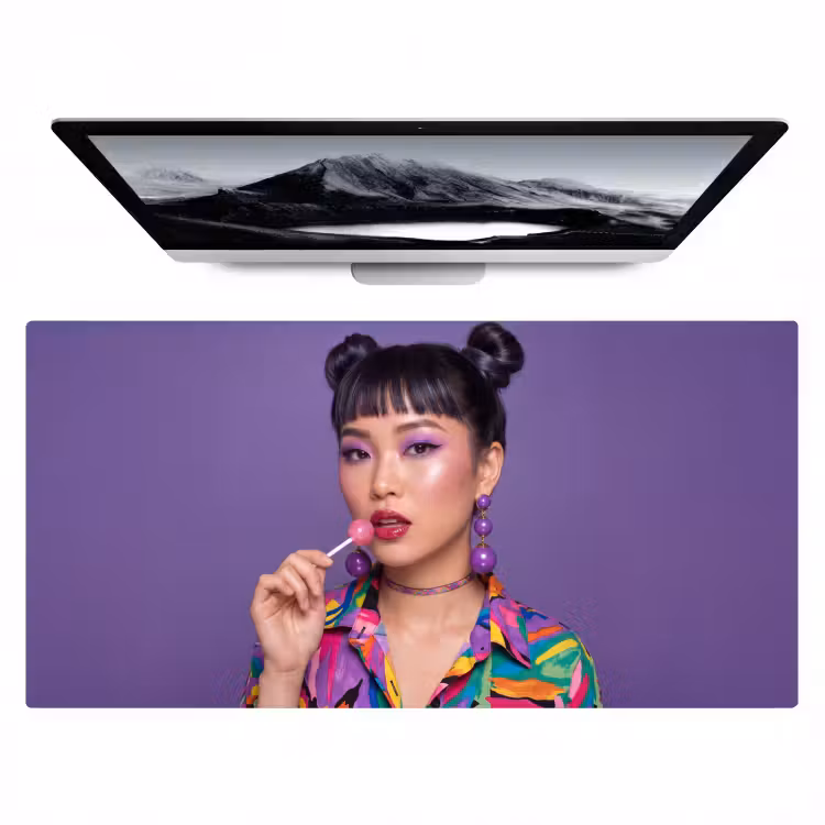 Vrouw - Portret - Make-up - Paars - Levendig Muismat XXL klein -zzz3d