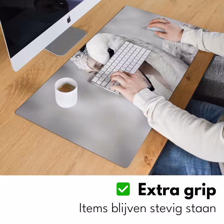Vrouw - Zwaan - Wit Muismat XXL klein -sfeer3