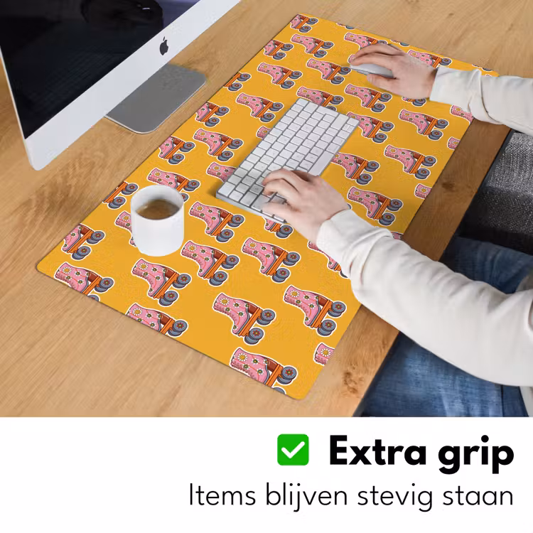 Geel - Rolschaatsen - Patroon Muismat XXL klein 681 -sfeer3