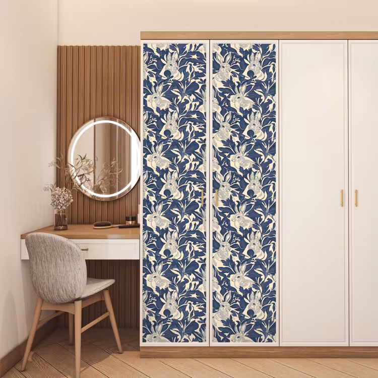 Hazen - Bladeren - Patroon - Blauw - Beige deurposter klein 289 -sfeer3