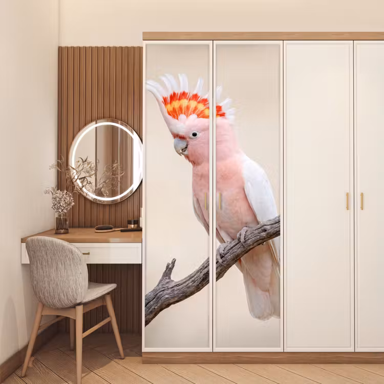 Papagaai - Tak - Roze deurposter klein -sfeer3