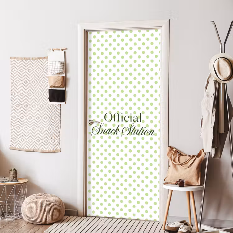 Snack Station - Groen - Stippen deurposter klein -sfeer6