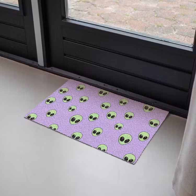 Alien - Retro - Lila Deurmat klein 898 -sfeer2